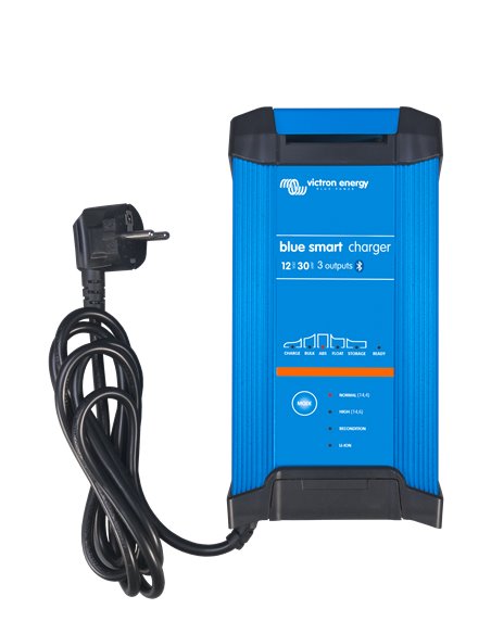Blue Smart IP22 Charger 12V 30A (3) (front)