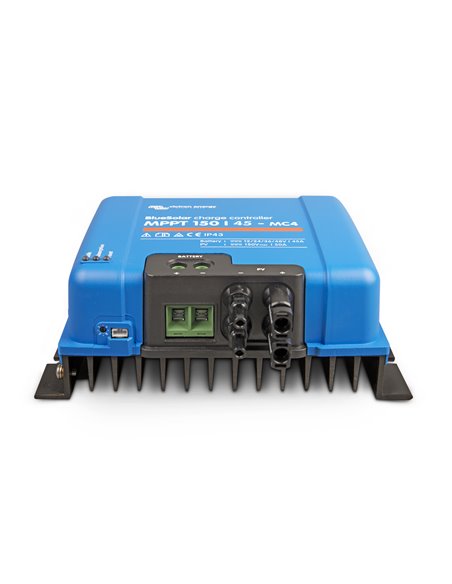 MPPT 150/45 - MC4_front-angle